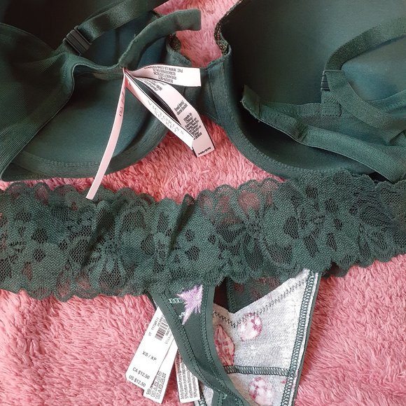 New Listing!! Brand New Victoria Secret 34D Bra & Panty Set - Picture 2 of 2